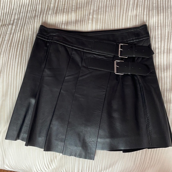 Helmut Lang leather kilt mini skirt size 0 - Picture 1 of 4